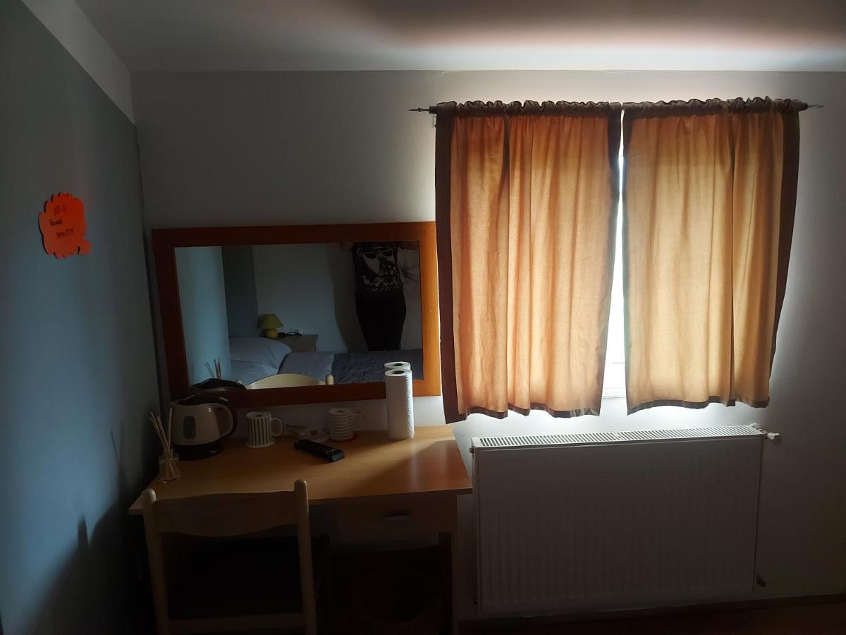 Guest House Neno Ogulin Εξωτερικό φωτογραφία