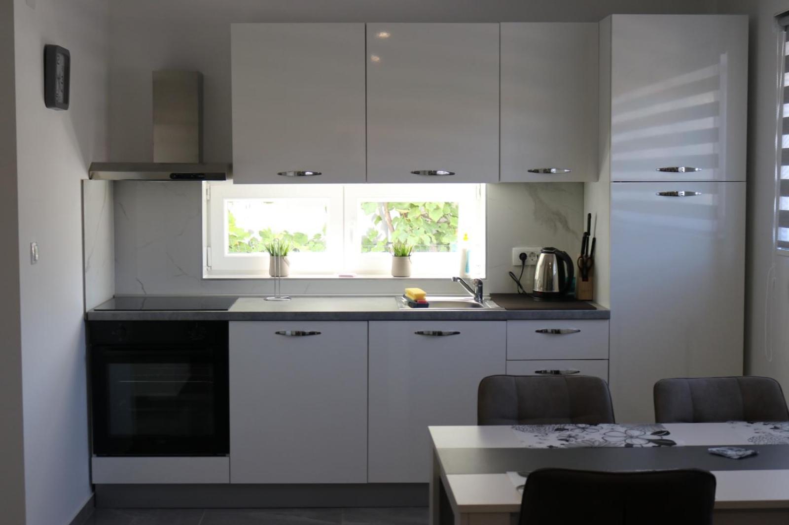 Guest House Neno Ogulin Εξωτερικό φωτογραφία